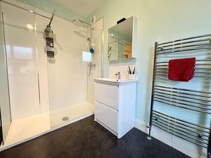 Photo 1- click for photo gallery